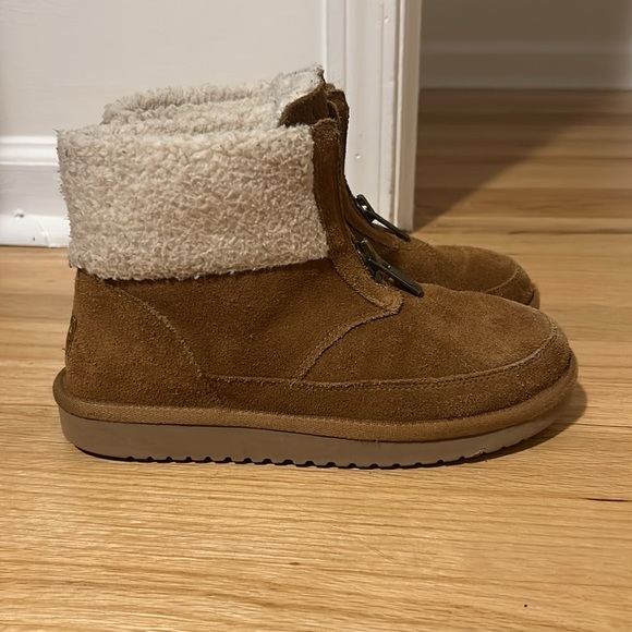 kids Koolaburra Uggs - Picture 6 of 8